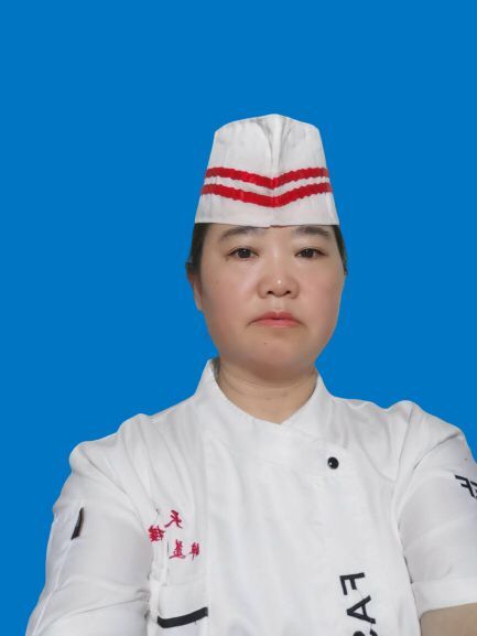 张琼