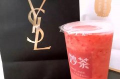 低成本引客入店，无名小店“击溃”CoCo、一点点